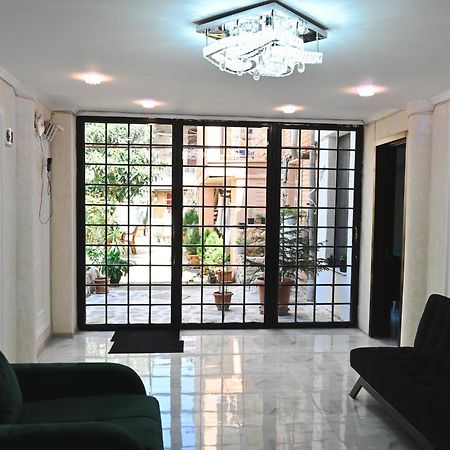 Jerusalem Hotel Kutaisi Esterno foto