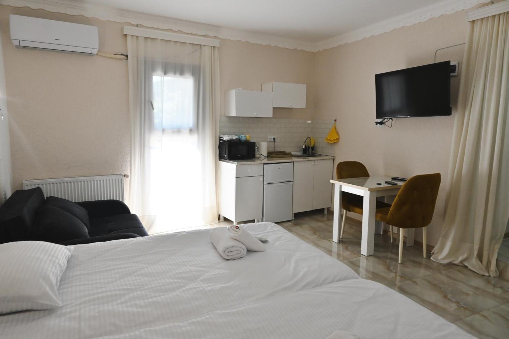 Jerusalem Hotel Kutaisi Esterno foto