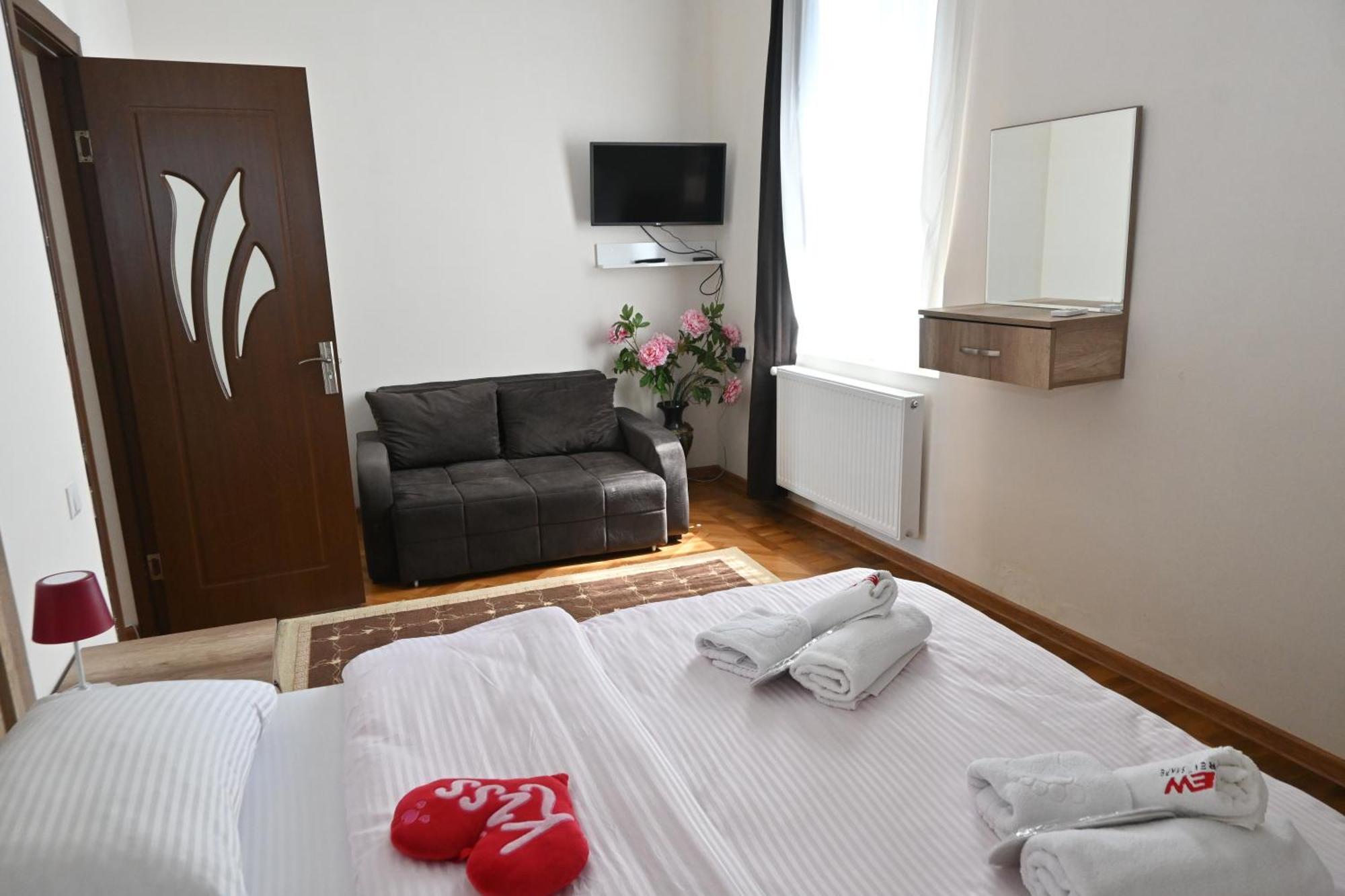 Jerusalem Hotel Kutaisi Esterno foto